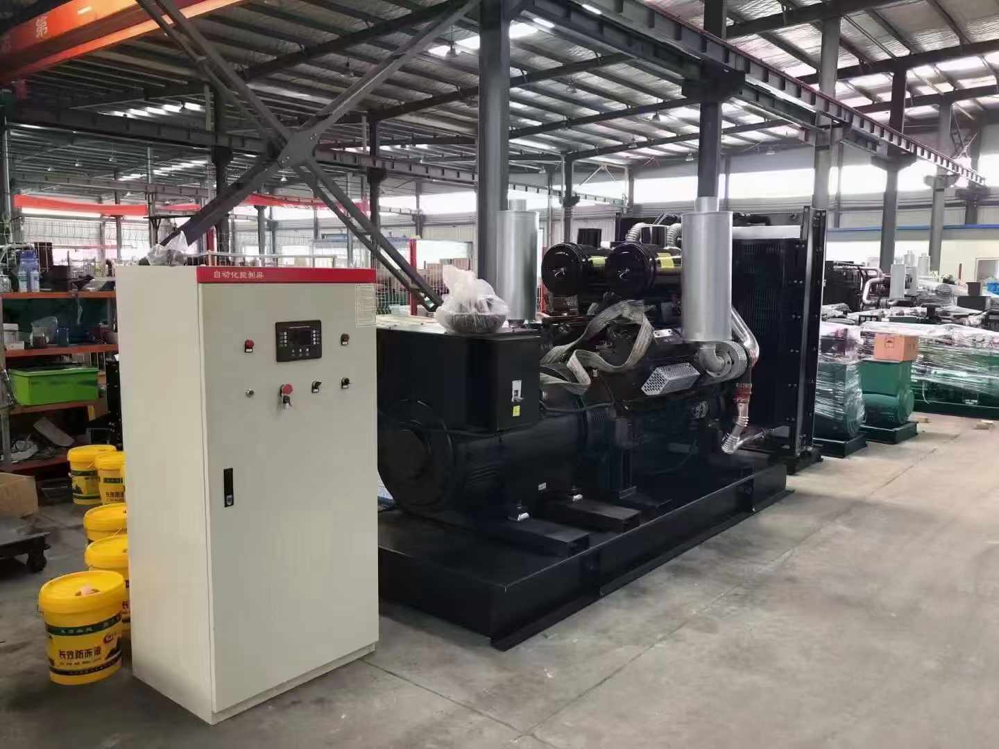 洞口柴油发电机运行时的噪音和振动水平如何？